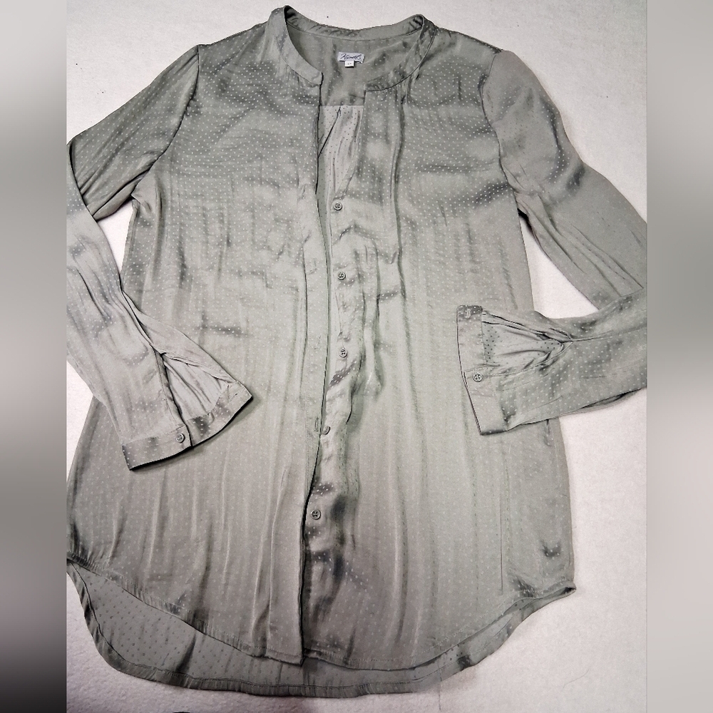 4/20$ ➡️ Kismet Sage Green Blouse